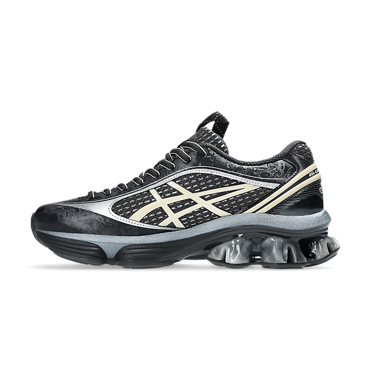 US6-S GEL-KINETIC FLUENT 'BLACK/VANILLA'