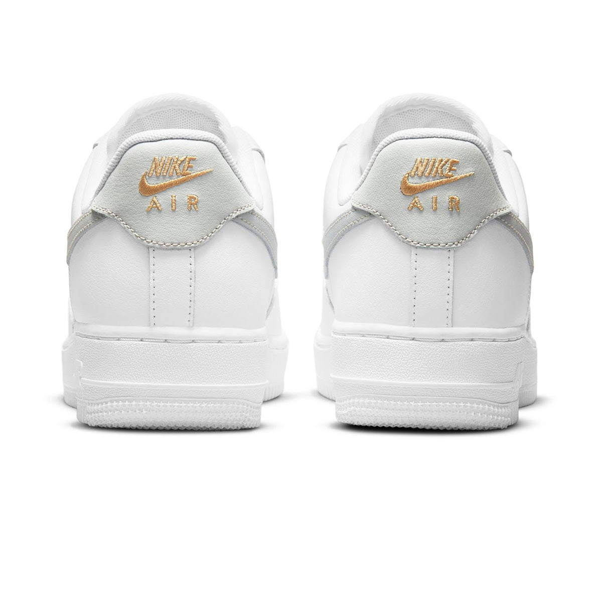Wmns Air Force 1 '07 Essential 'WHITE/LIGHT SILVER/WHITE/LIGHT SILVER'