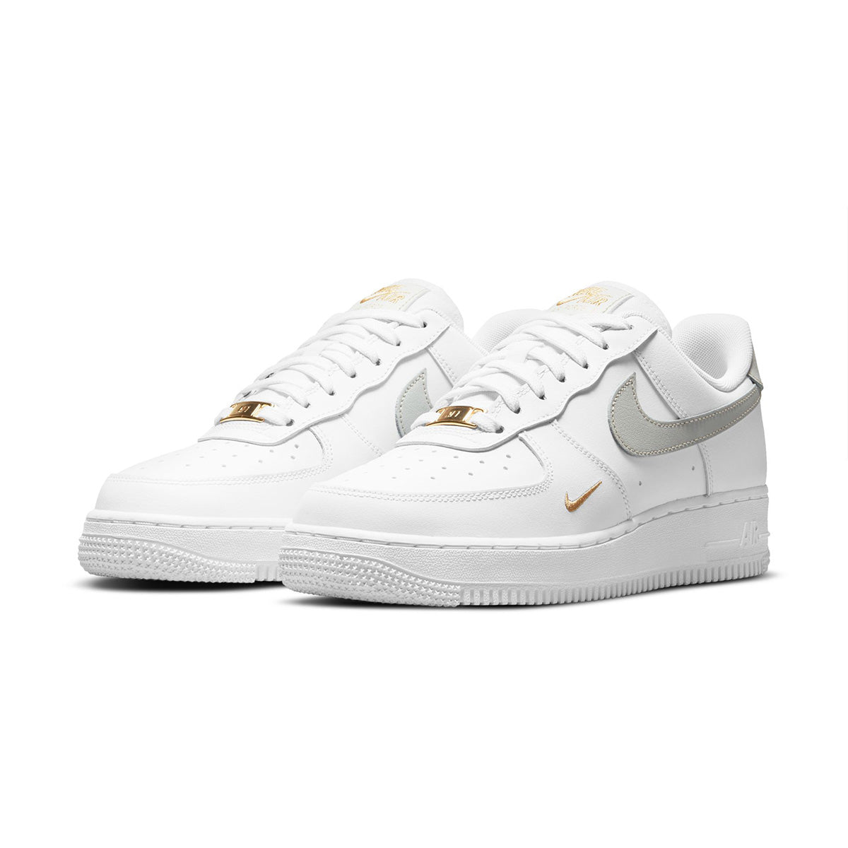 Wmns Air Force 1 '07 Essential 'WHITE/LIGHT SILVER/WHITE/LIGHT SILVER'