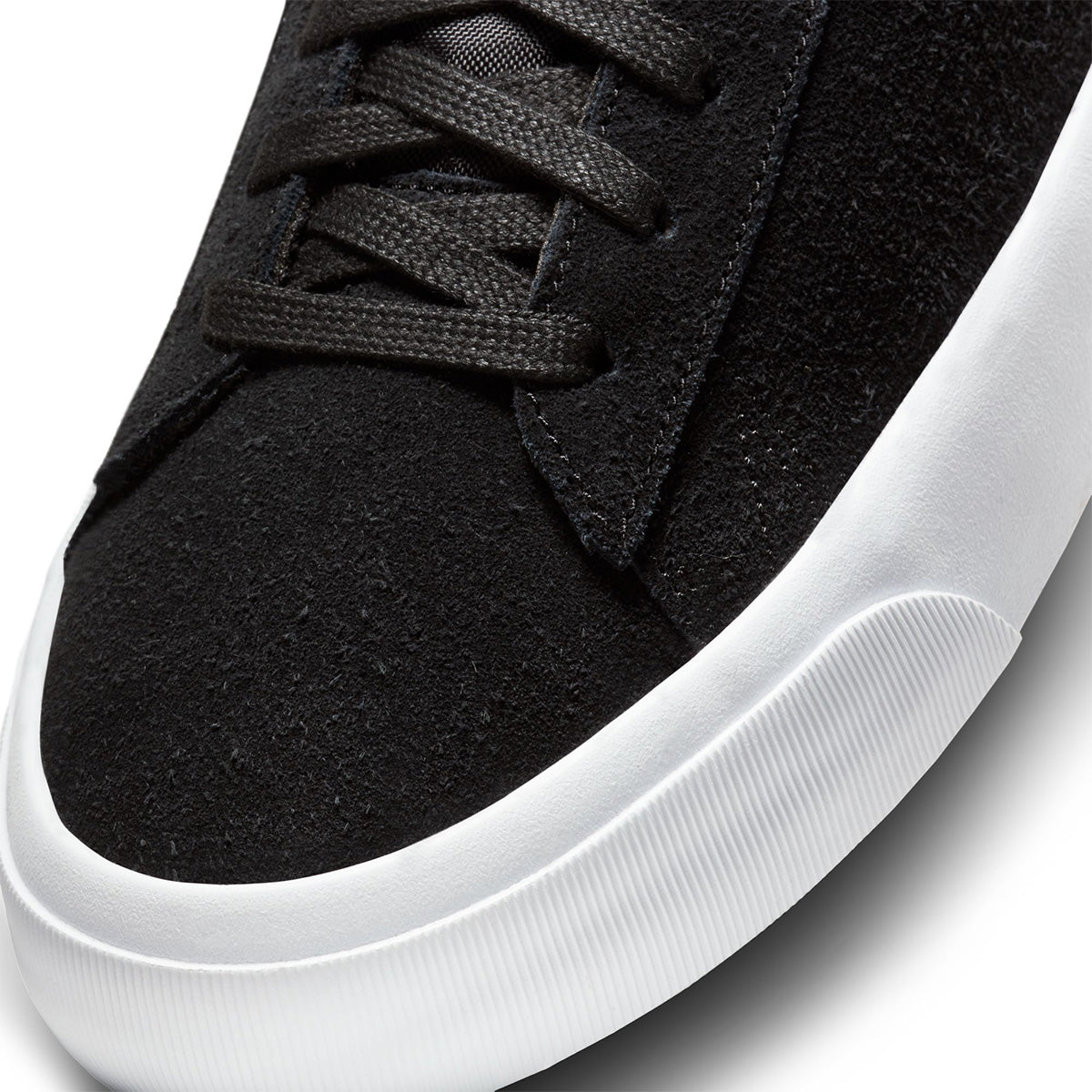 SB Zoom Blazer Low Pro GT 'Black/Gum Light Brown/White'