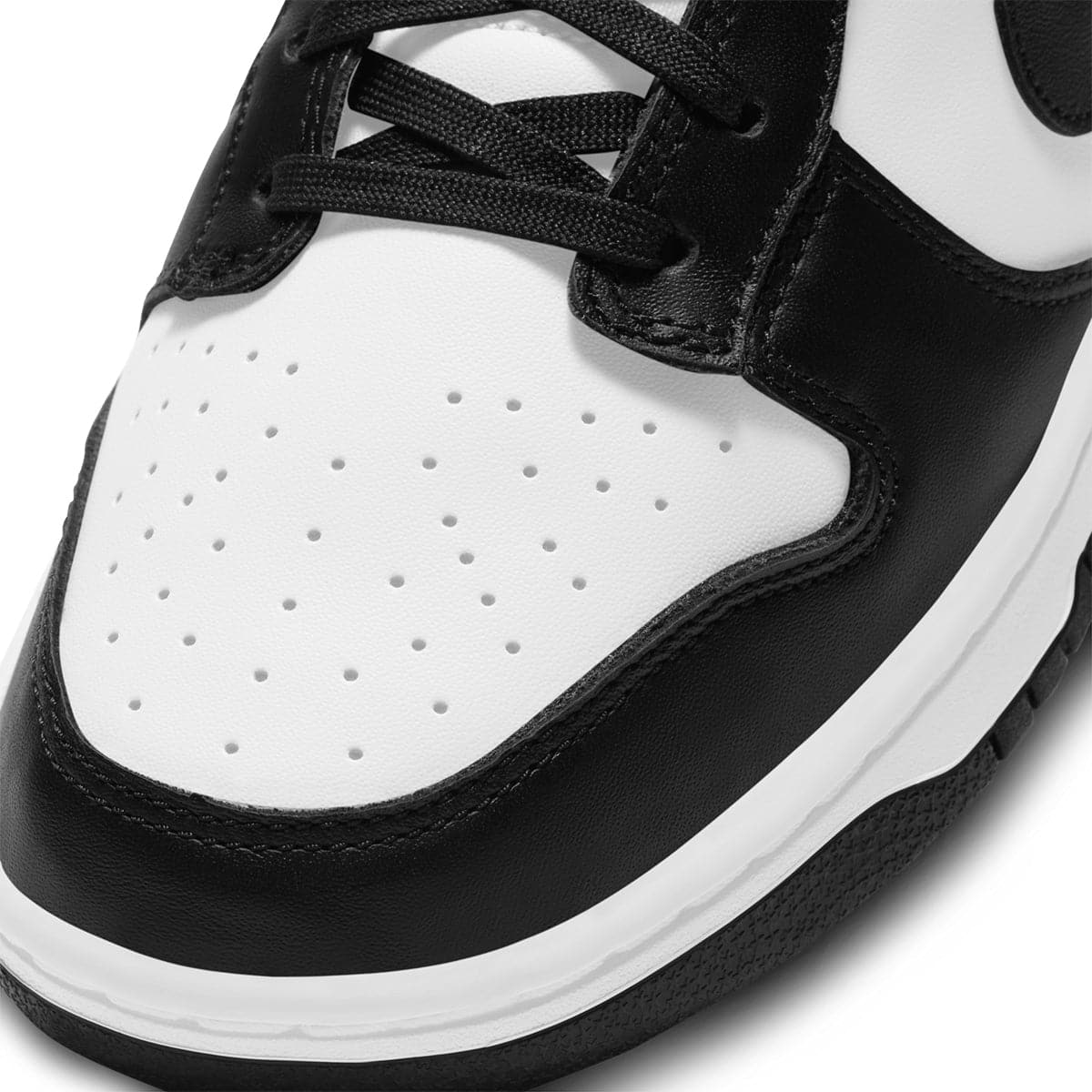 Dunk Low Retro 'Black White' - Limitededt India