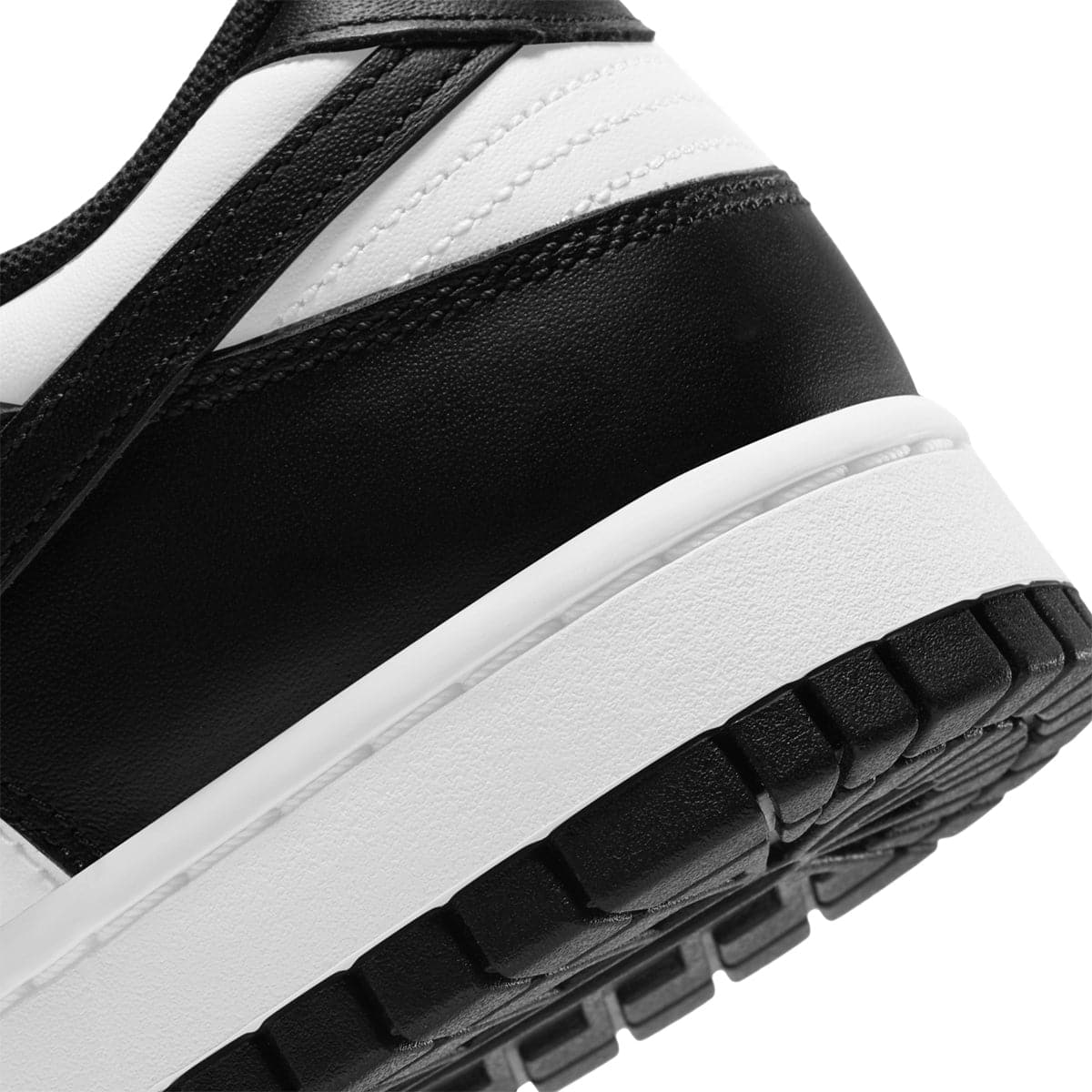 Dunk Low Retro 'Black White' - Limitededt India
