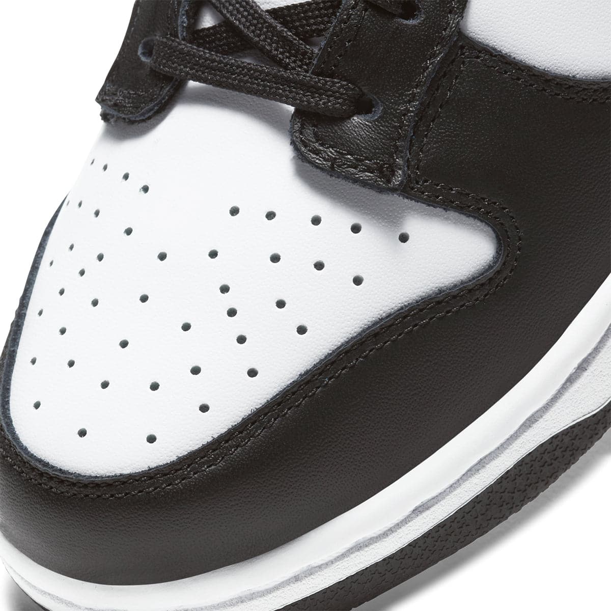 Wmns Dunk Low 'Panda' - Limitededt India