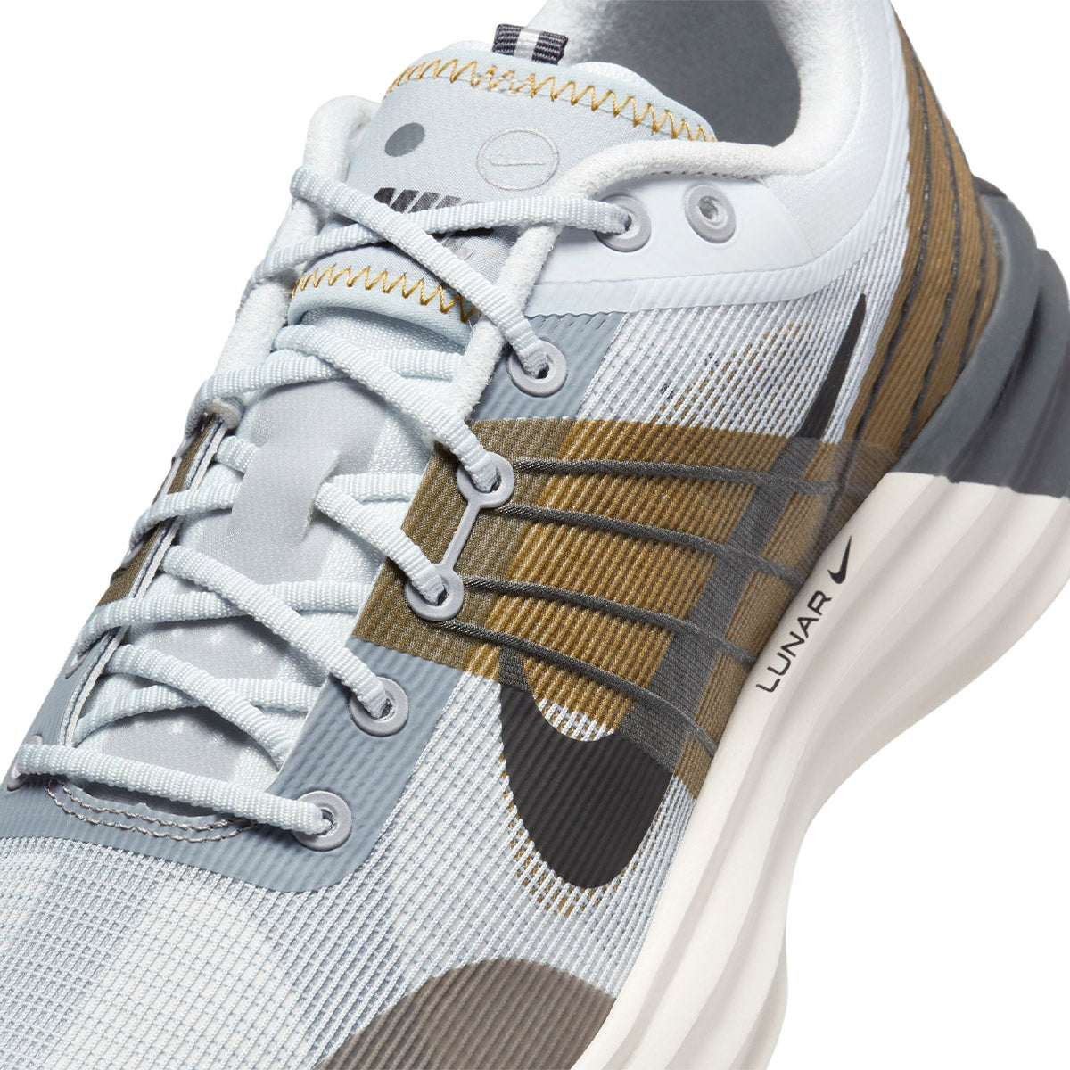 Lunar Roam 'Platinum Tint and Desert Moss'