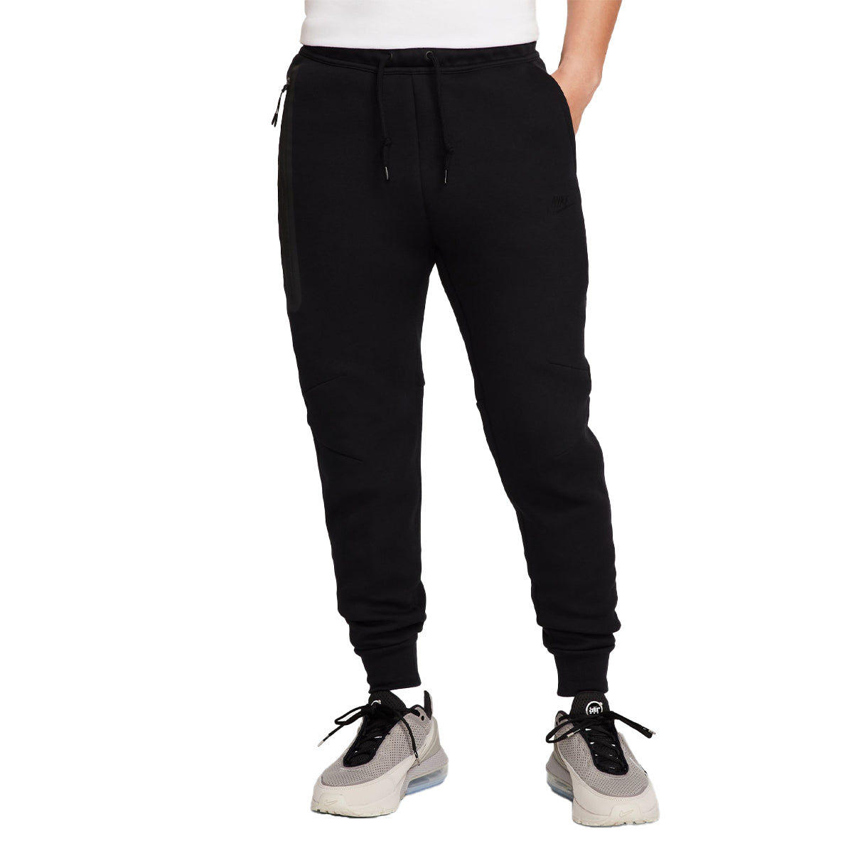 NSW Slim Fit Tech Fleece Jogger Black