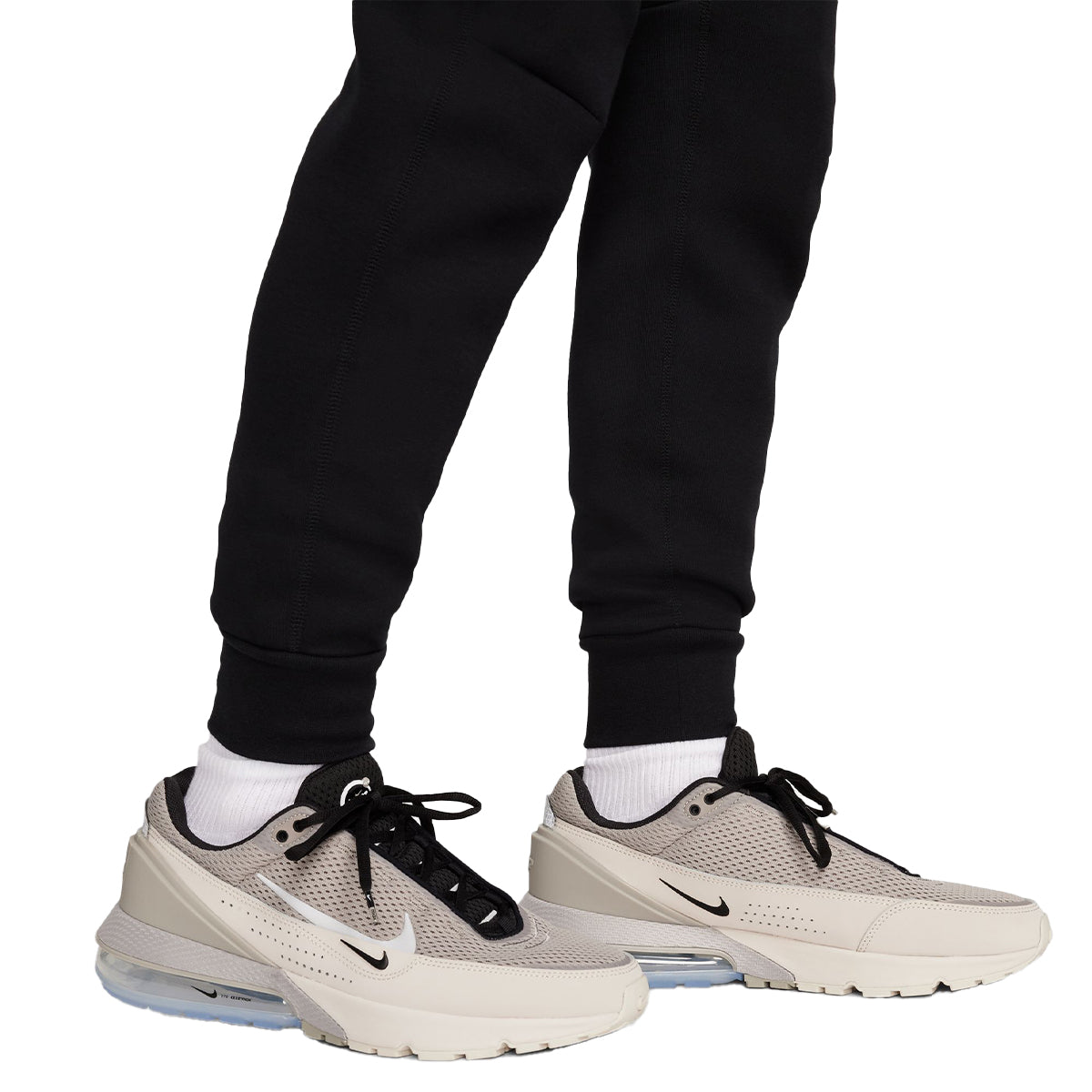 NSW Slim Fit Tech Fleece Jogger 'Black'