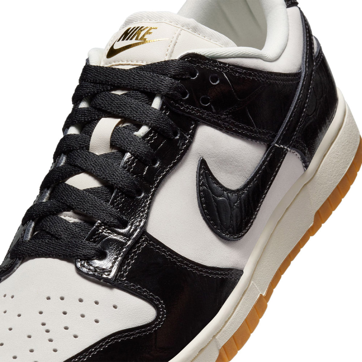 WMNS Nike Dunk Low LX