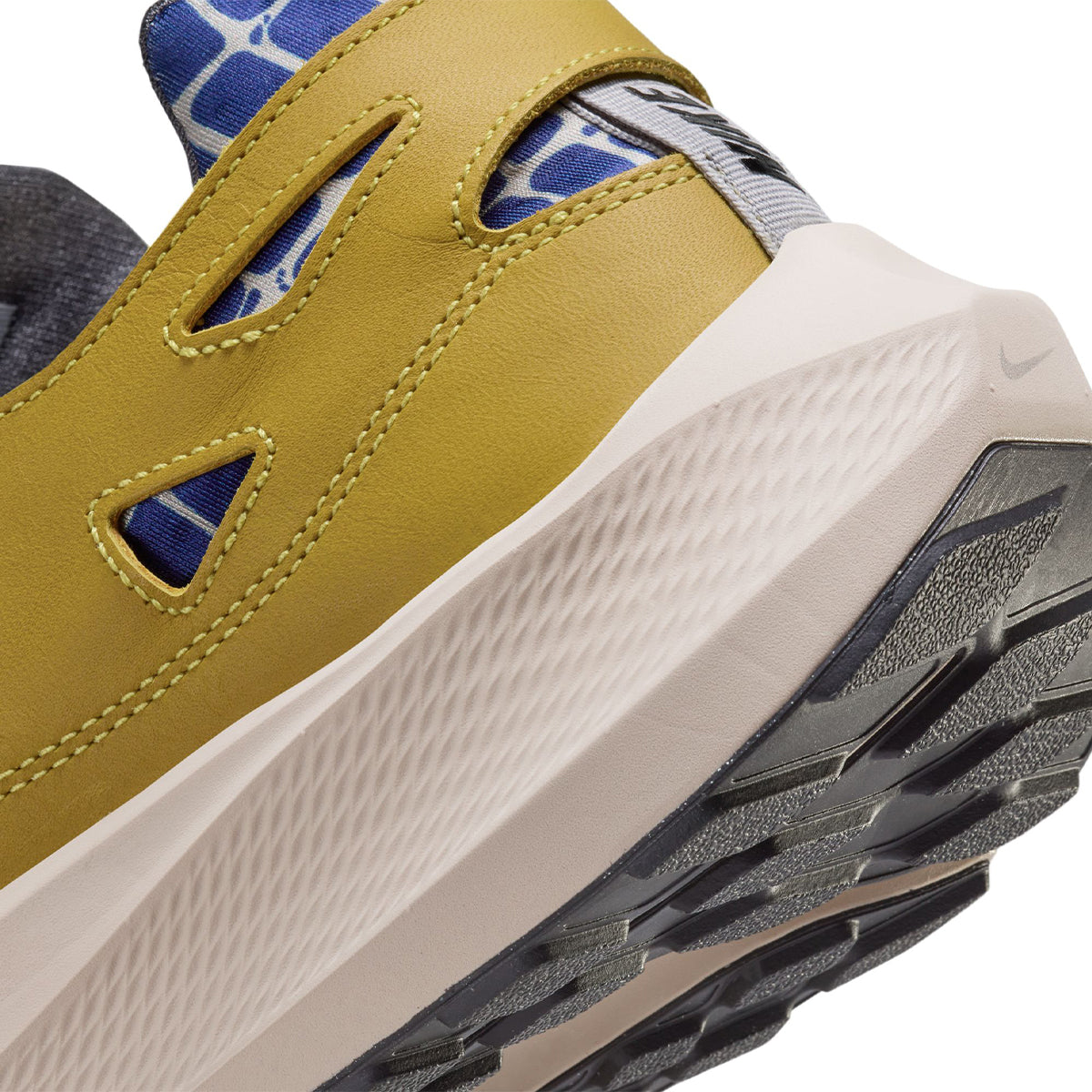 Air Huarache 20Y24 Patta Running Team 'Saffron Quartz'