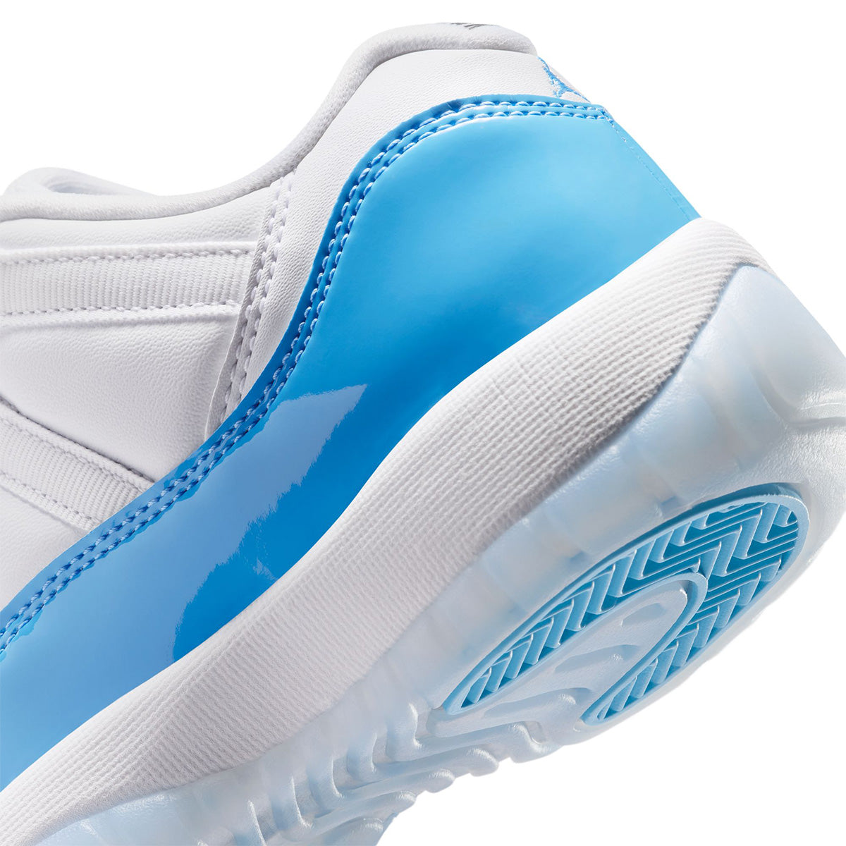 Air Jordan 11 Retro Low Grade School "University Blue"