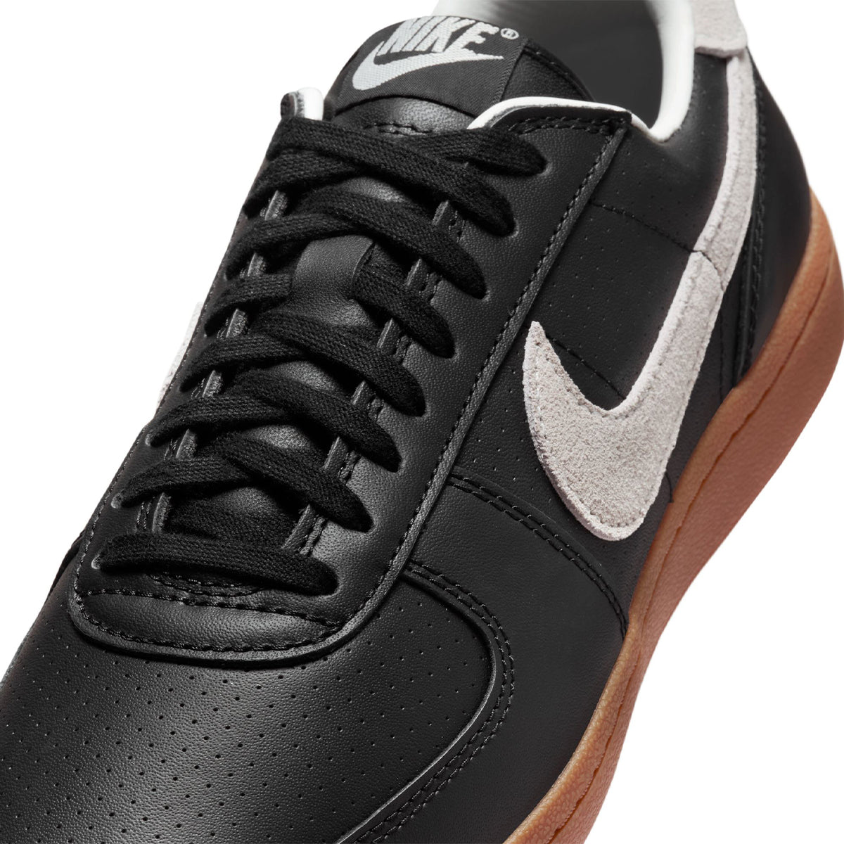 Field General '82 SP 'Black/Sail Gum'