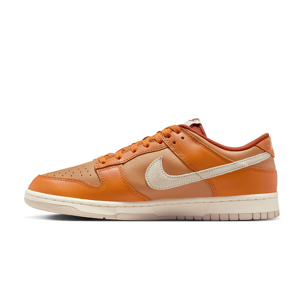 Dunk Low Retro SE 'Monarch'