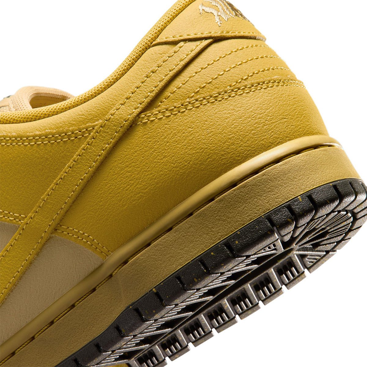 SB Dunk Low Pro 'SAFFRON QUARTZ/SAFFRON QUARTZ/PEAR'