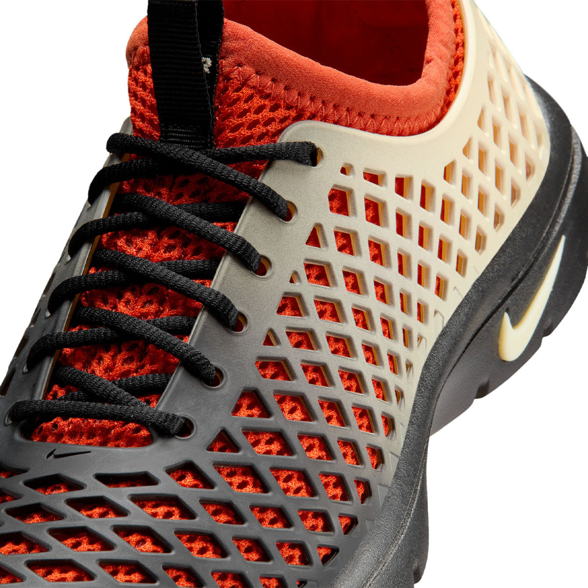Rejuven8 Run Wmns 'Black and rust factor'