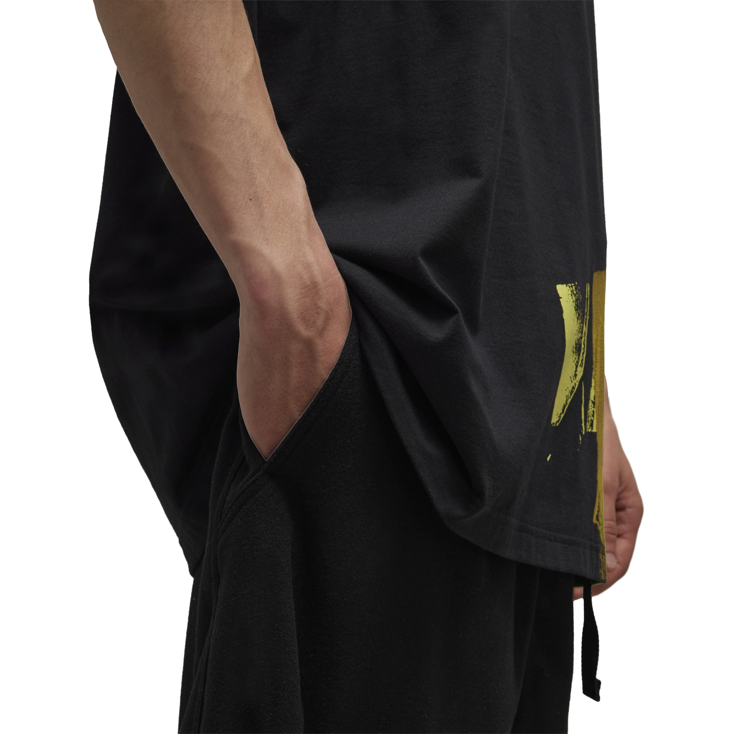 PLACED GRAPHIC SHORT SLEEVE TEE