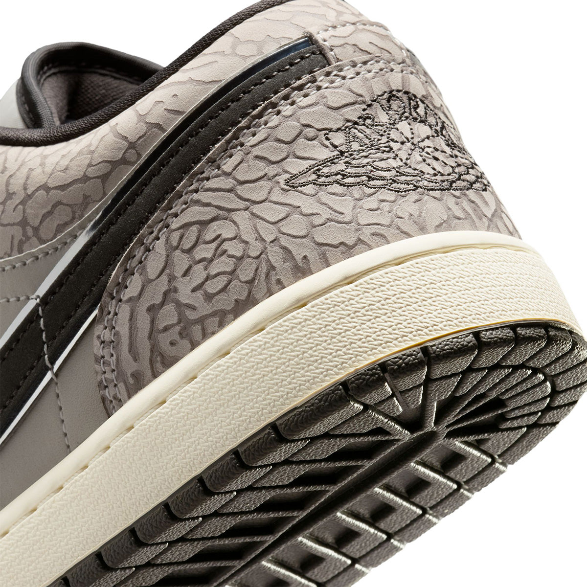Air Jordan 1 Low SE 'SAIL/GAME ROYAL/DEEP PEWTER/GAMMA GREY'