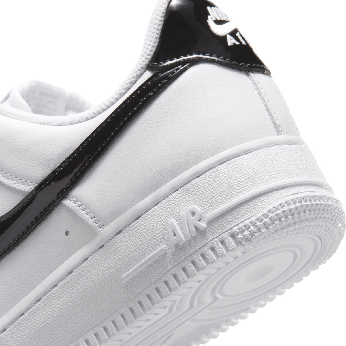 Wmns Air Force 1'07 'WHITE/BLACK/METALLIC SILVER'