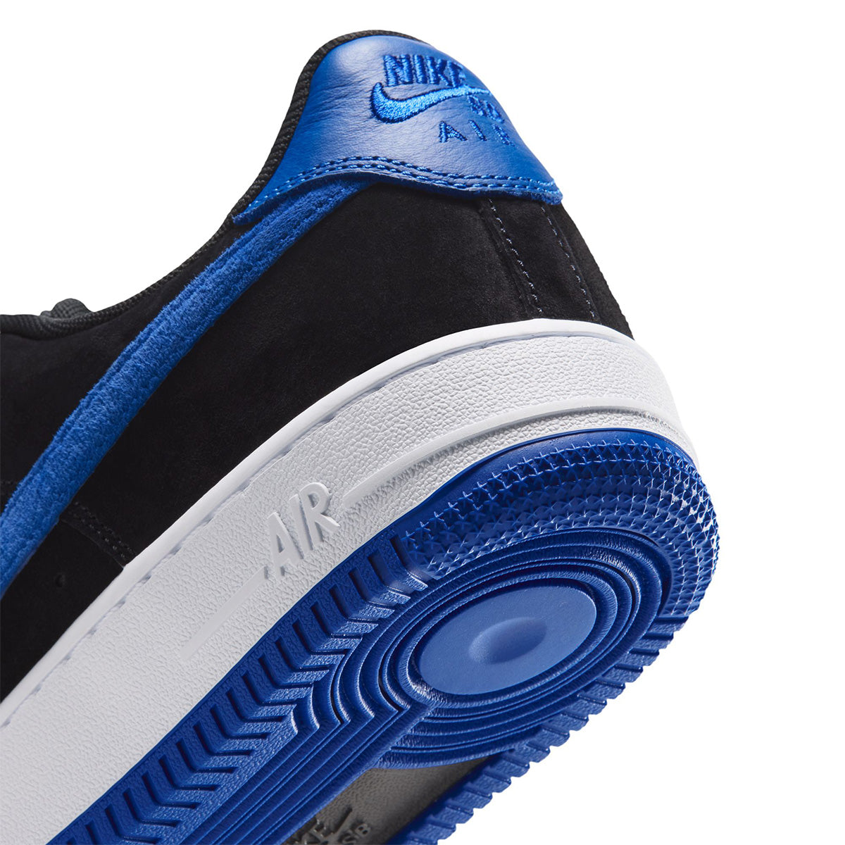 SB AIR FORCE 1 SE 'BLACK/GAME ROYAL/BLACK/WHITE'