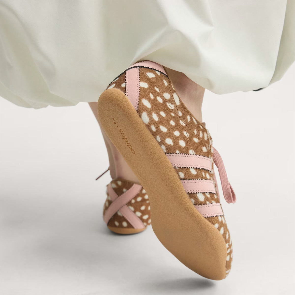 Wmns Tokyo 'Brown Desert / Wonder Mauve / Off White'