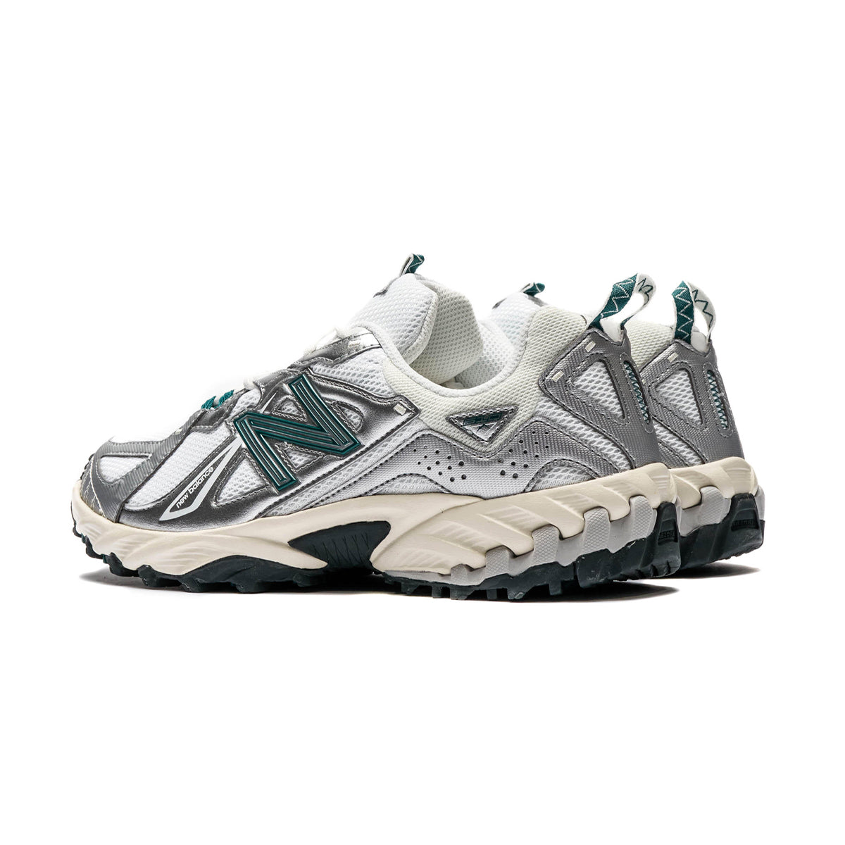 610 'Silver Reflection'