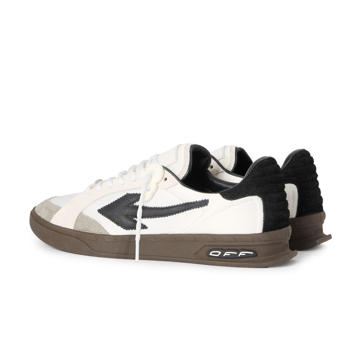 END OF PLAY 'White/Black'