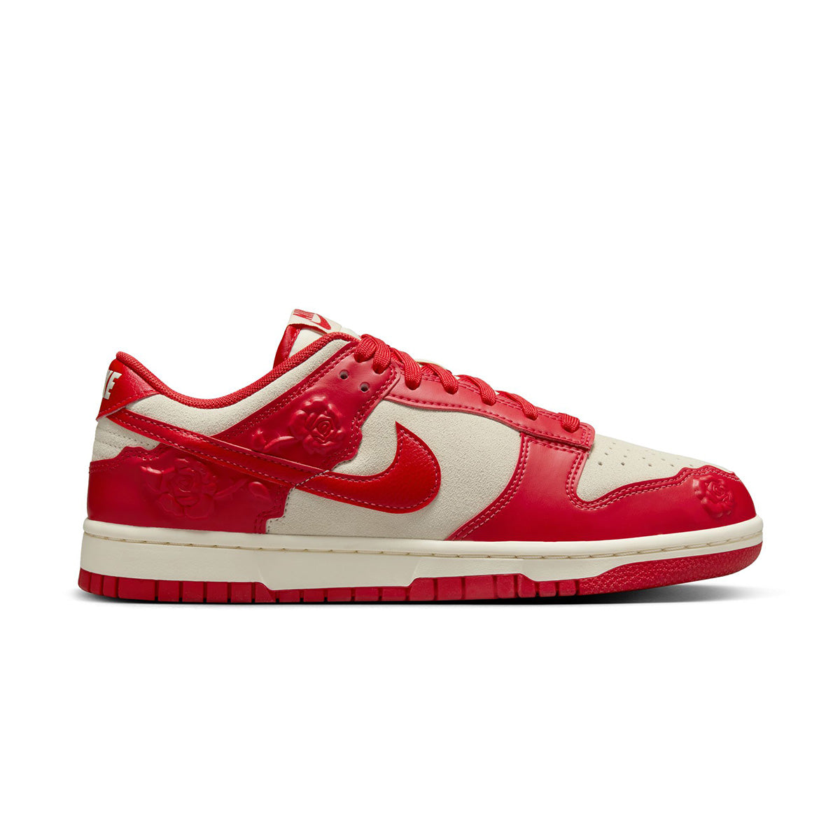 Wmns Dunk Low 'Red Roses'