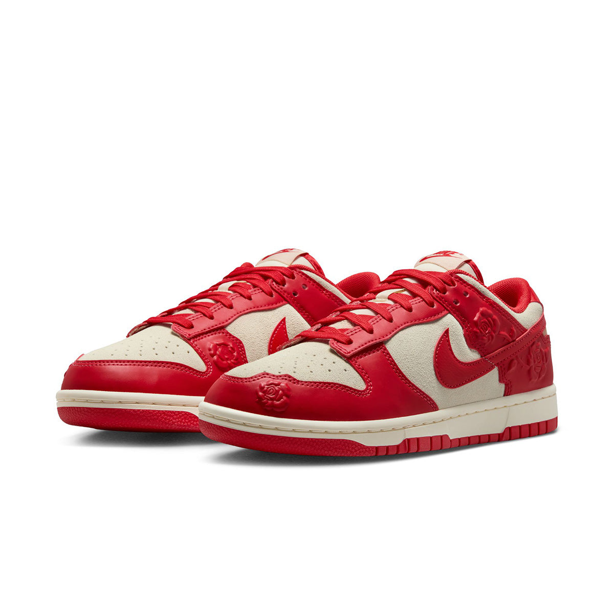 Wmns Dunk Low 'Red Roses'