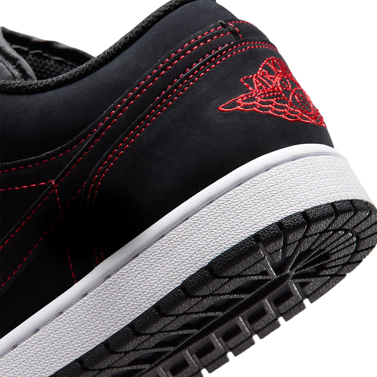Air Jordan 1 Low 'BLACK/UNIVERSITY RED/WHITE'