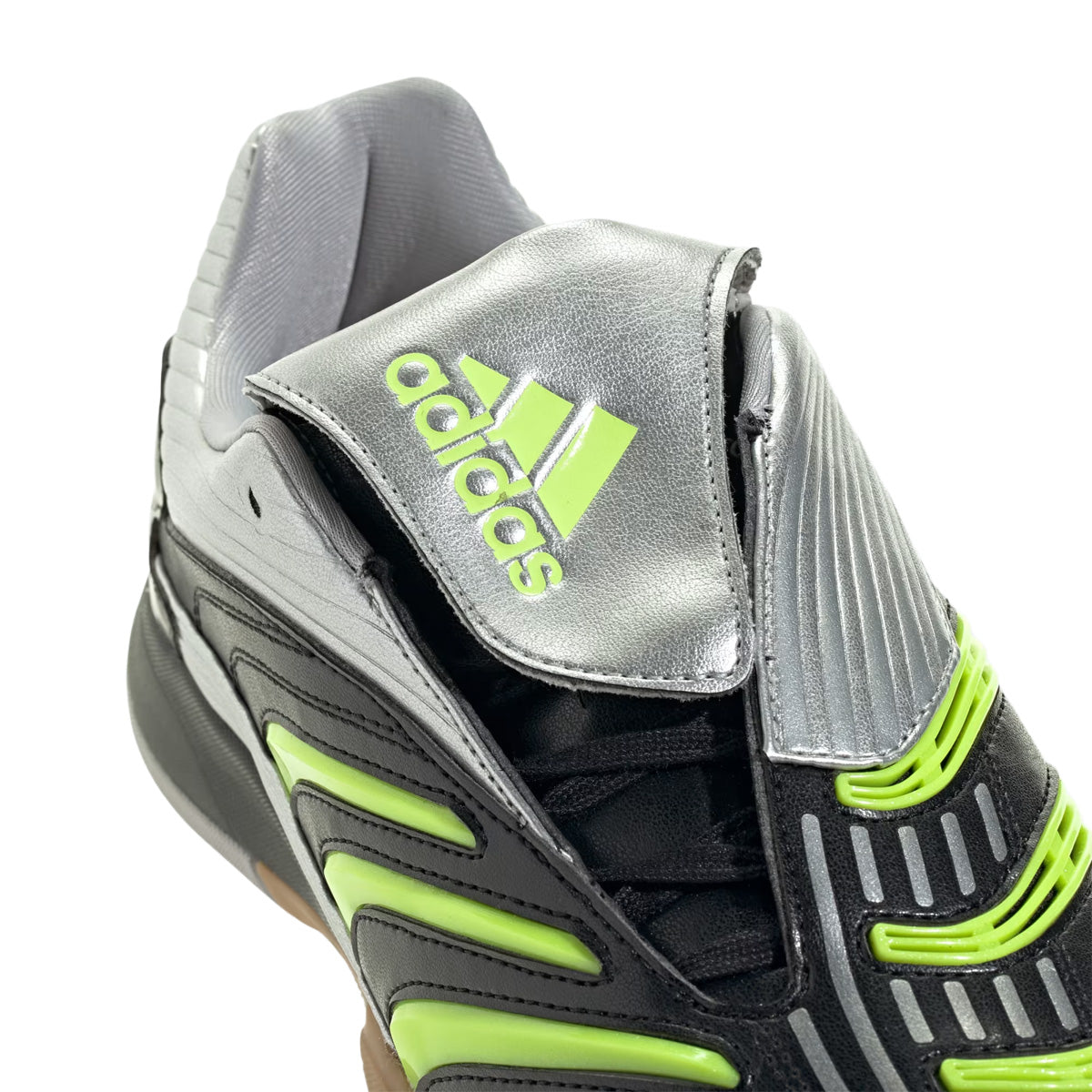PREDATOR SALA 'CORE BLACK/SIGNAL GREEN-SILVER METALLIC'