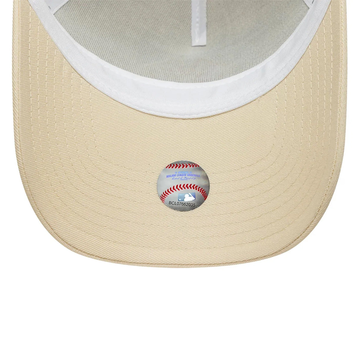 New York Yankees MLB Outline Cream 9FORTY E-Frame Trucker Adjustable Cap
