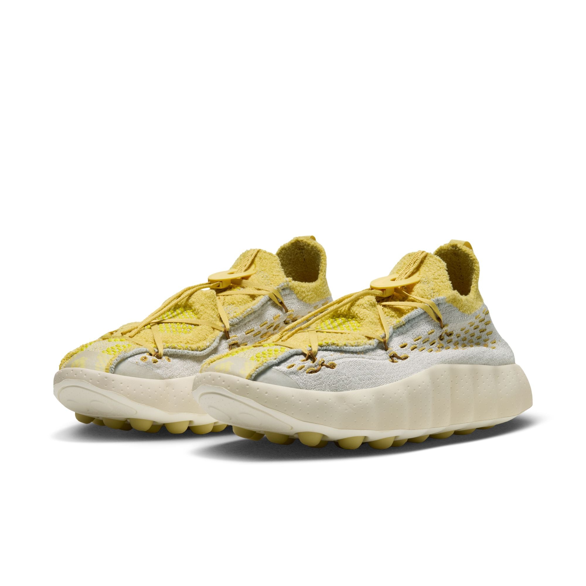 Mind 002 Flyknit 'LIGHT BONE/SATURN GOLD/INFINITE GOLD'