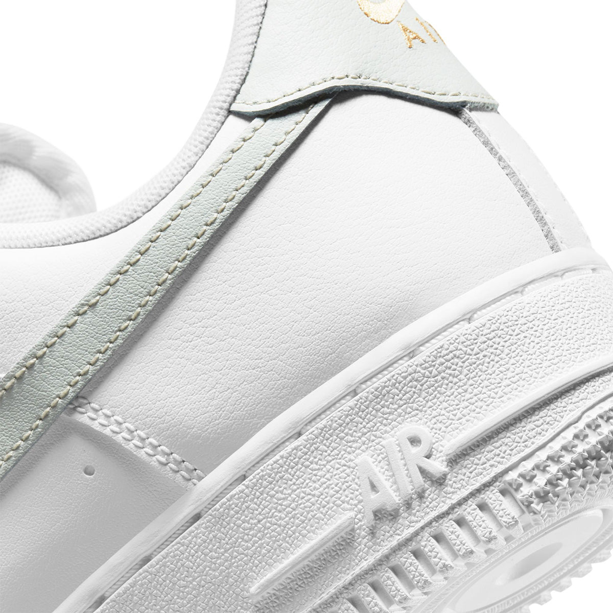 Wmns Air Force 1 '07 Essential 'WHITE/LIGHT SILVER/WHITE/LIGHT SILVER'