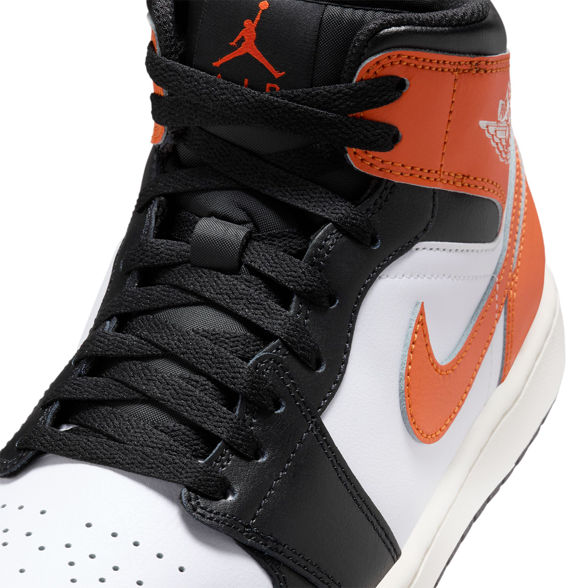 Jordan 1 Mid 'Black Toe Starfish'
