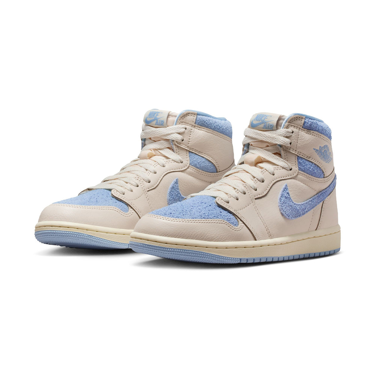 Wmns Air Jordan 1 Retro High OG 'PALE IVORY/PSYCHIC BLUE-COCONUT MILK'