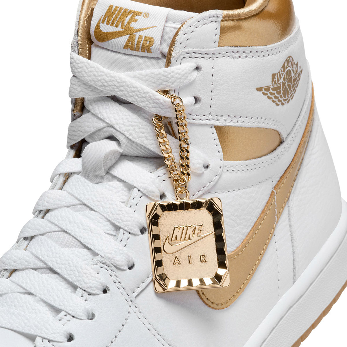 WMNS Air Jordan 1 Retro High OG 'White And Gold'