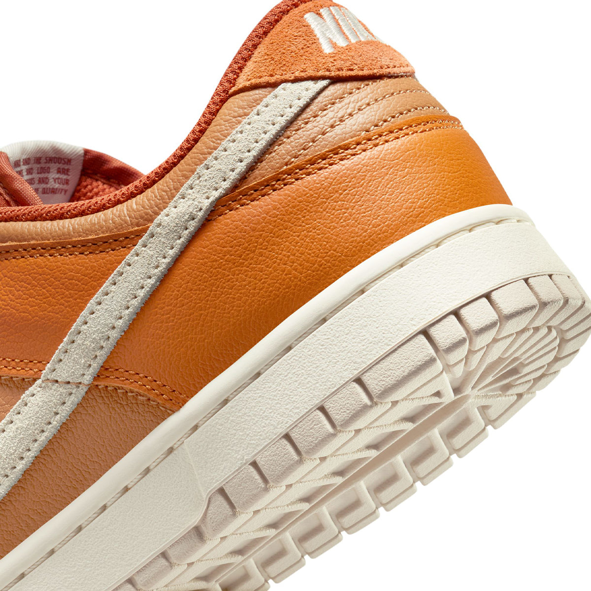 Dunk Low Retro SE 'Monarch'