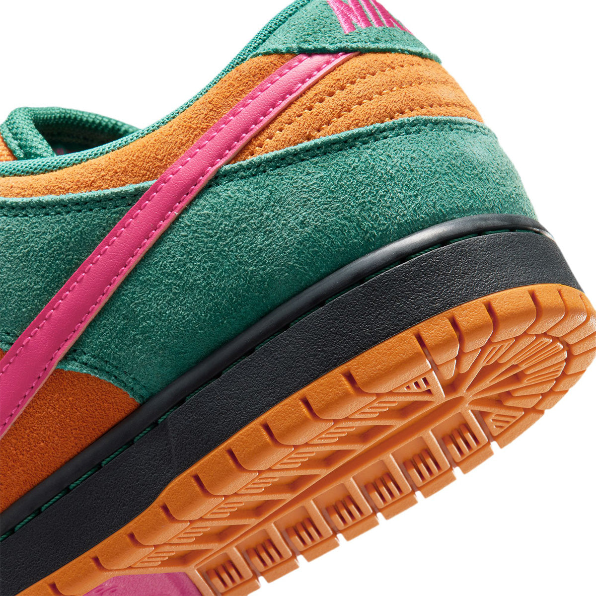 Buy Nike - SB Dunk Low Pro 'GREEN NOISE/WATERMELON/LIGHT CURRY'