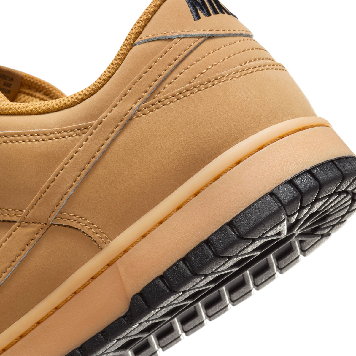 Dunk Low SE 'Wheat/Gum'