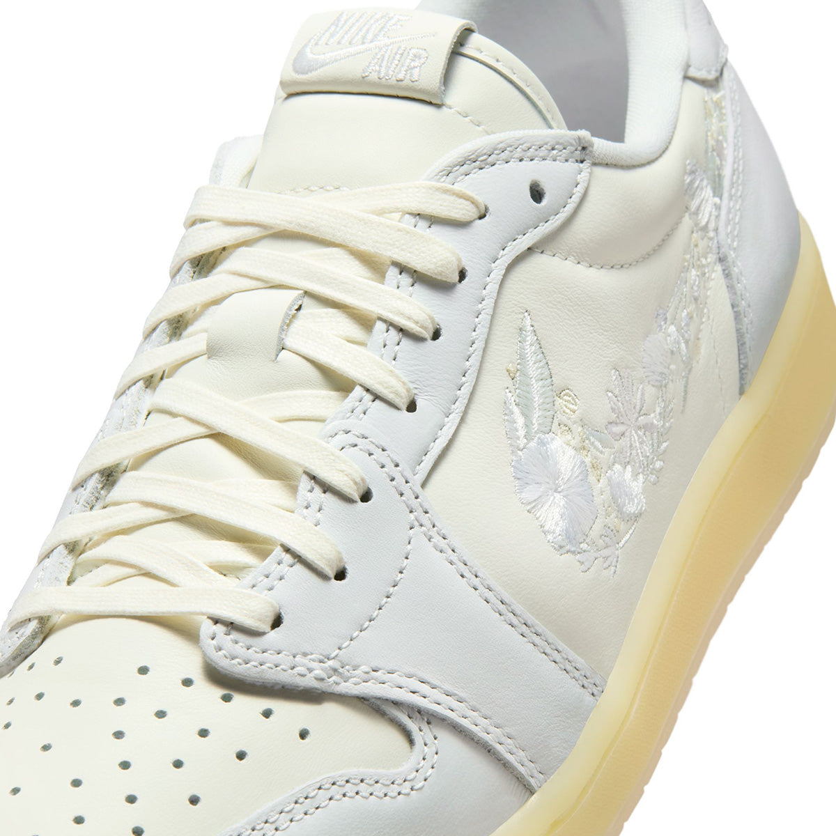 Air Jordan 1 Retro Low OG 'SAIL/OFF WHITE-COCONUT MILK'