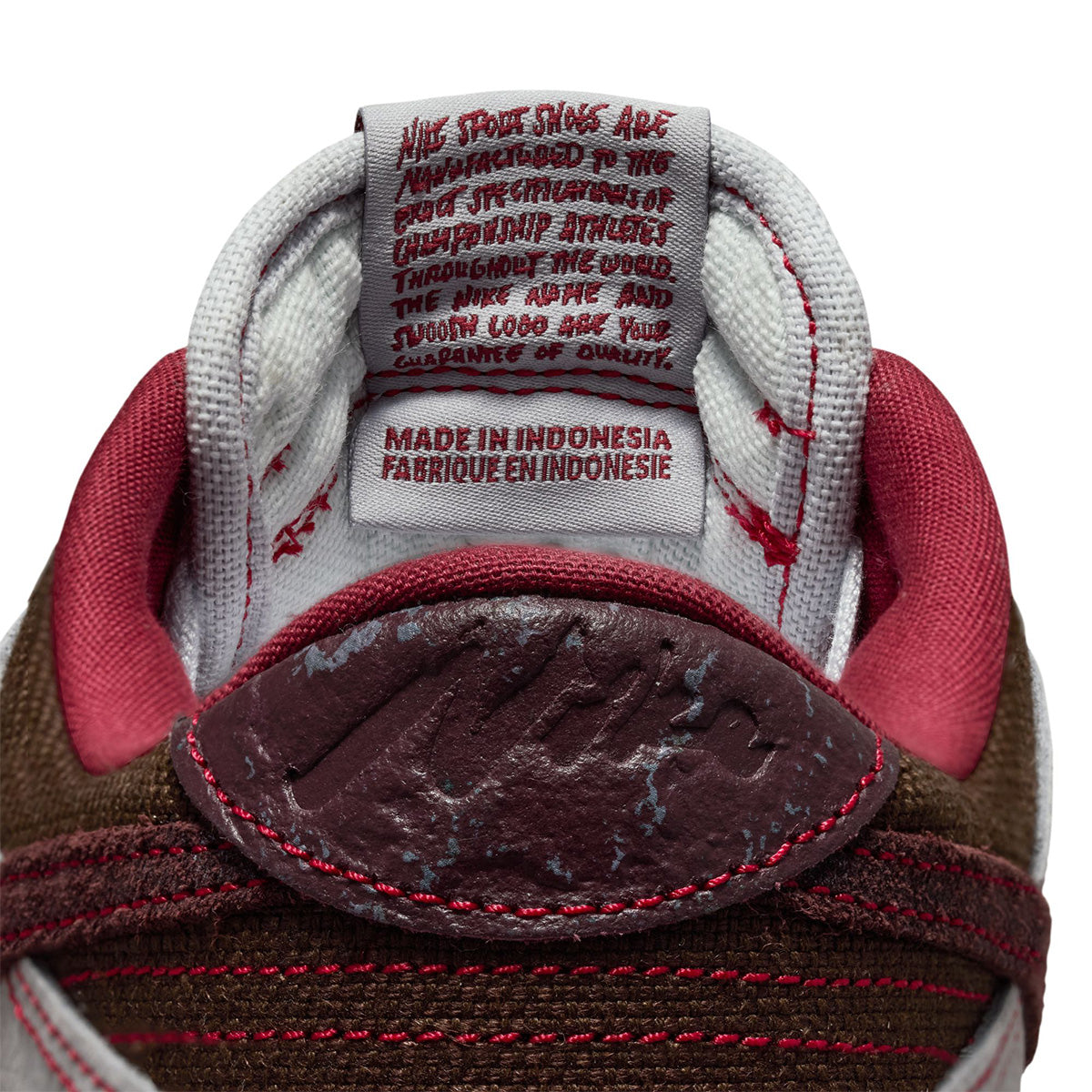 Dunk Low Retro SE 'PURE PLATINUM/BURGUNDY CRUSH/WOLF GREY'