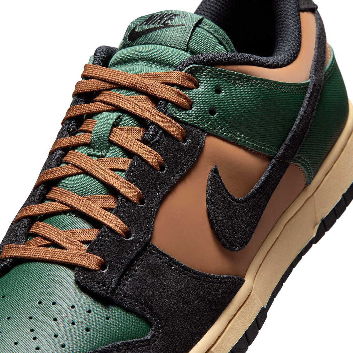 Dunk Low Retro 'FIR/BLACK/LIGHT BRITISH TAN/SESAME'