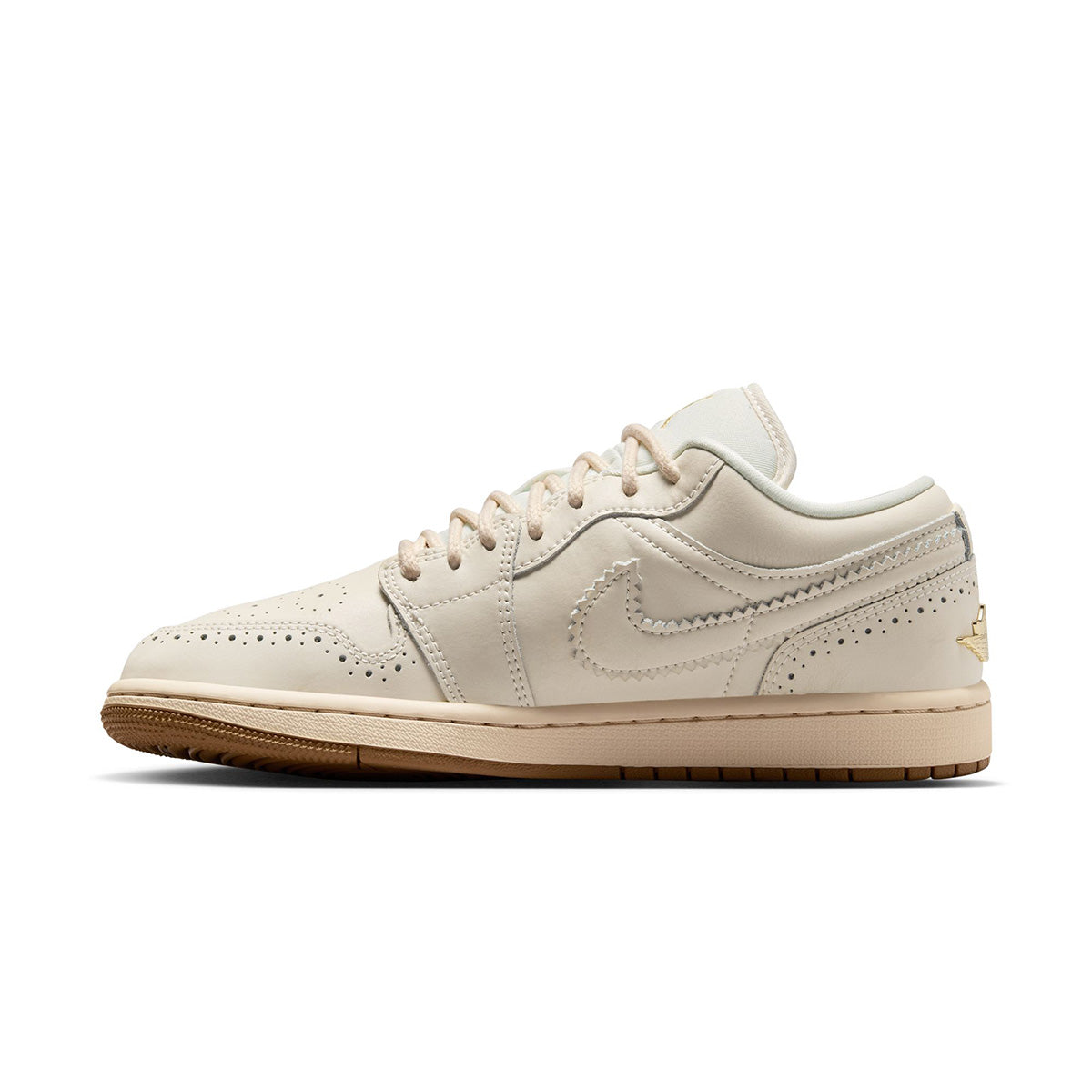 Wmns Air Jordan 1 Low SE 'CHALK/CHALK/METALLIC GOLD/PEARL WHITE'