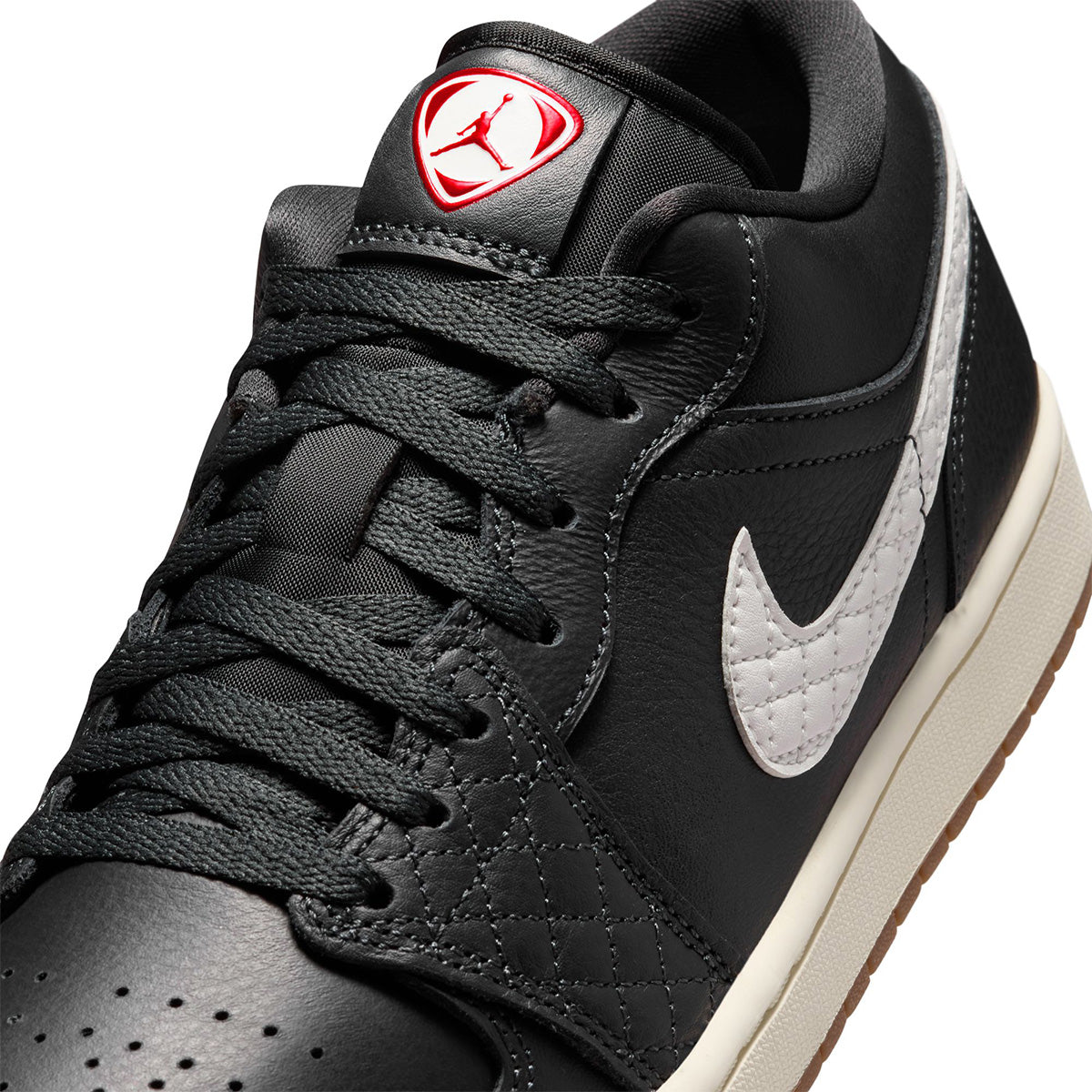 Air Jordan 1 Low SE 'OFF NOIR/SAIL-UNIVERSITY RED-GAME ROYAL'