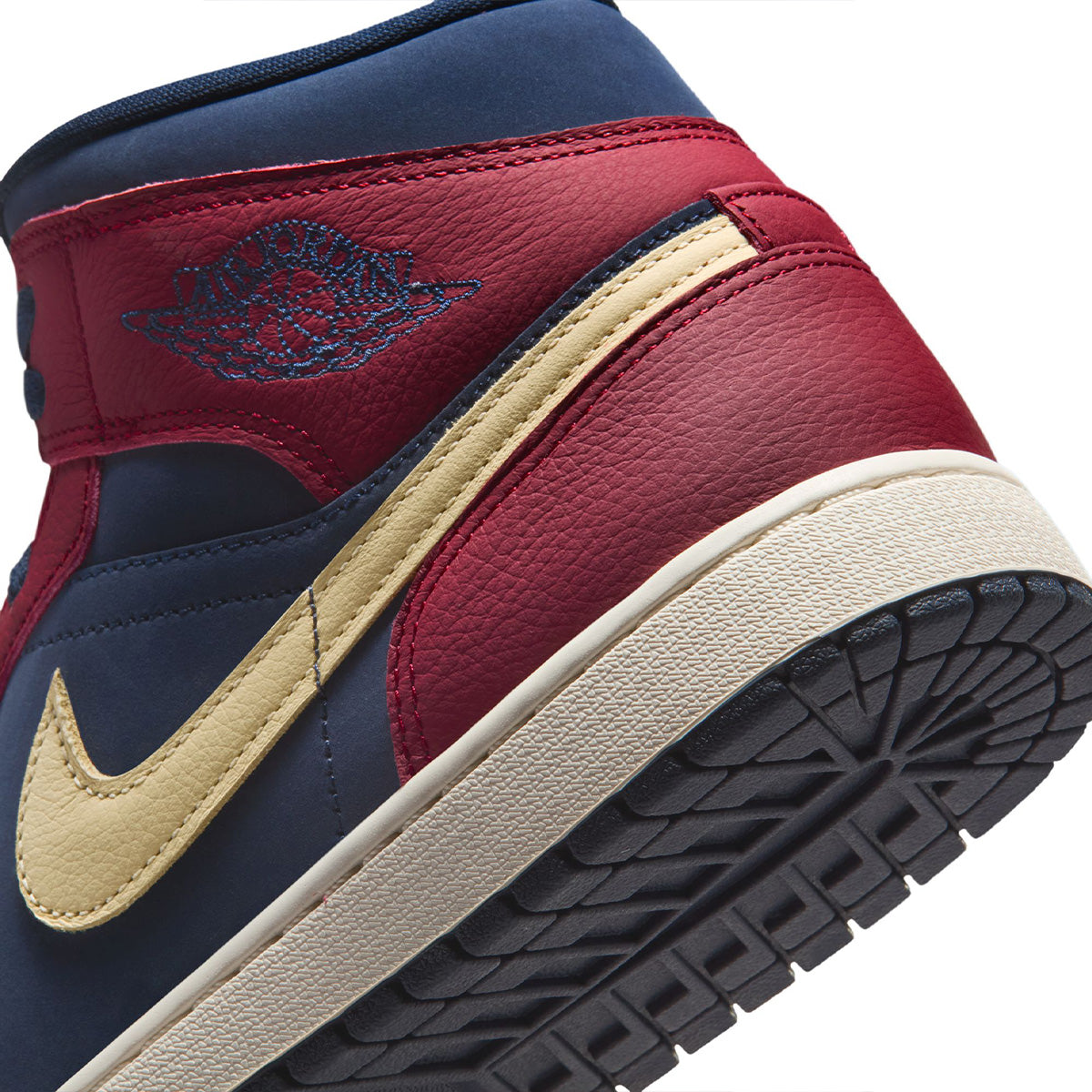 AIR JORDAN 1 MID SE 'TEAM RED/OBSIDIAN-PALE VANILLA'