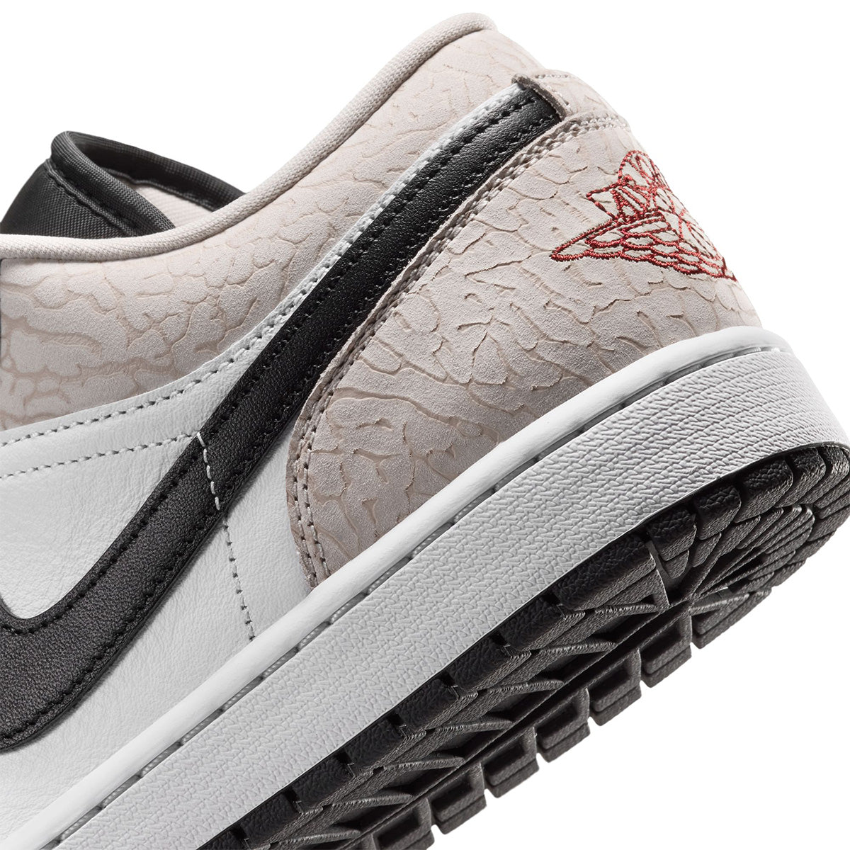 AIR JORDAN 1 LOW SE 'BLACK/TEAM RED-WHITE-LT OREWOOD BRN'
