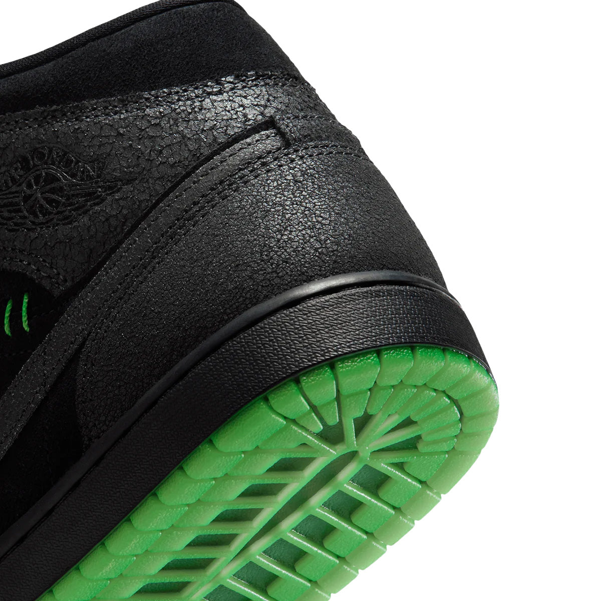 Air Jordan 1 Mid SE 'BLACK/BLACK/SEQUOIA/SCREAM GREEN'