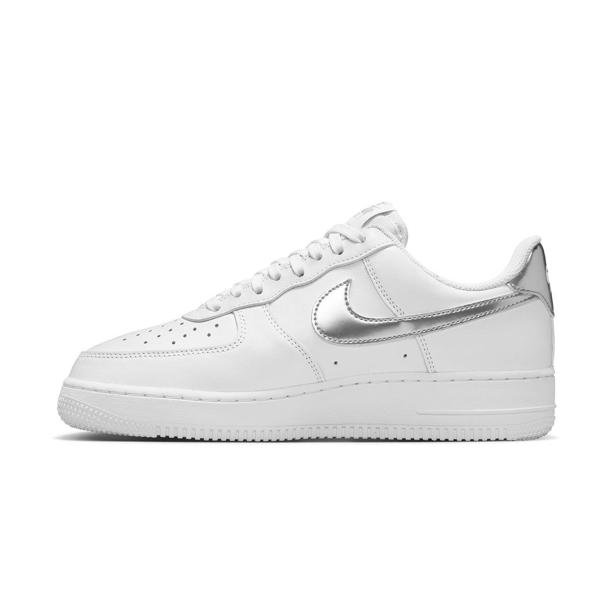 Wmns Air Force 1 '07 SE 'WHITE/METALLIC SILVER'
