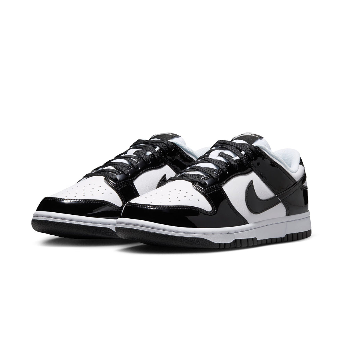 Dunk Low SE 'WHITE/BLACK/WHITE/METALLIC SILVER'