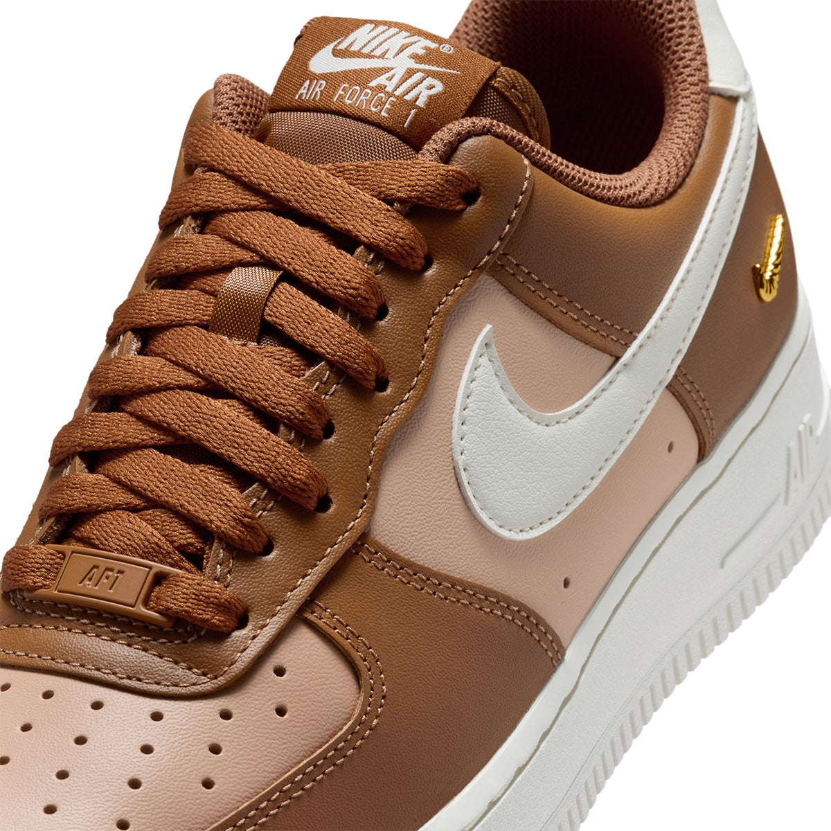 Wmns Air Force 1'07 'LT BRITISH TAN/SAIL/HEMP/METALLIC GOLD'