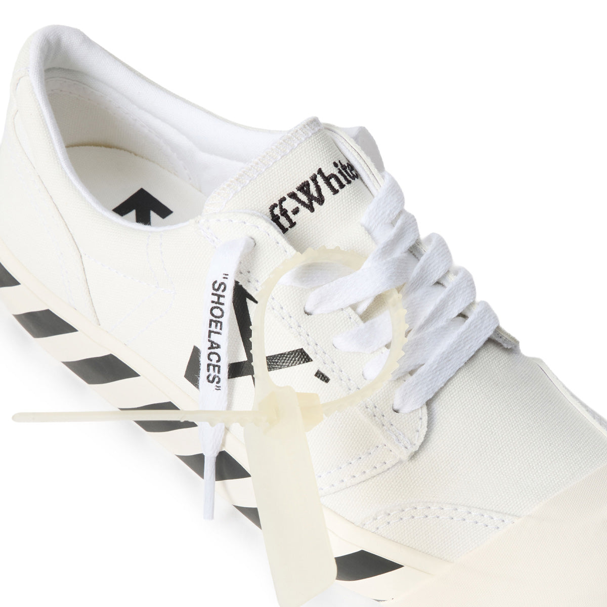 VULCANIZED UNDERCUT 'White/Black'